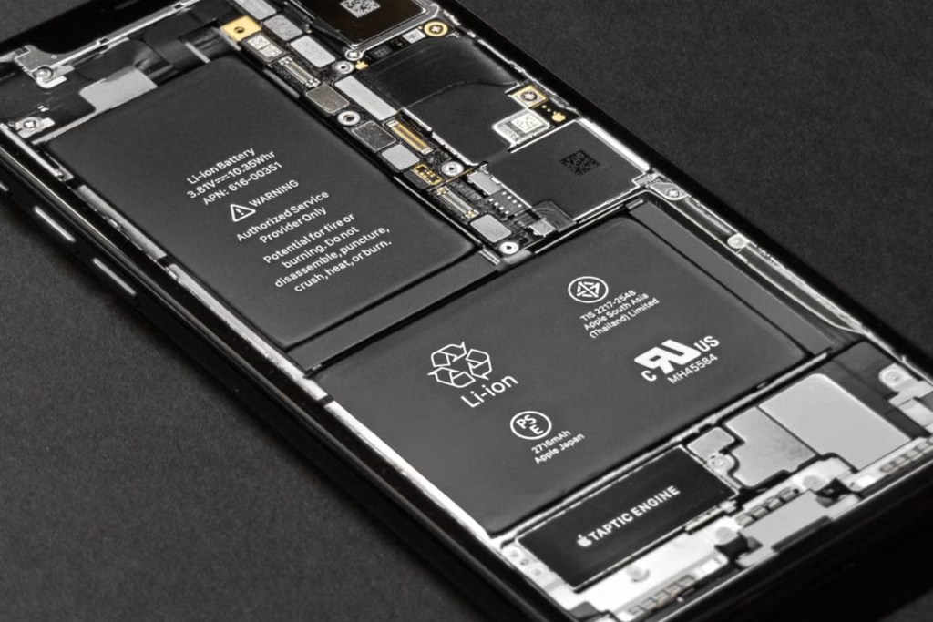 Empowering Users and Maximizing Efficiency: The Science Behind A Smartphone’s Battery